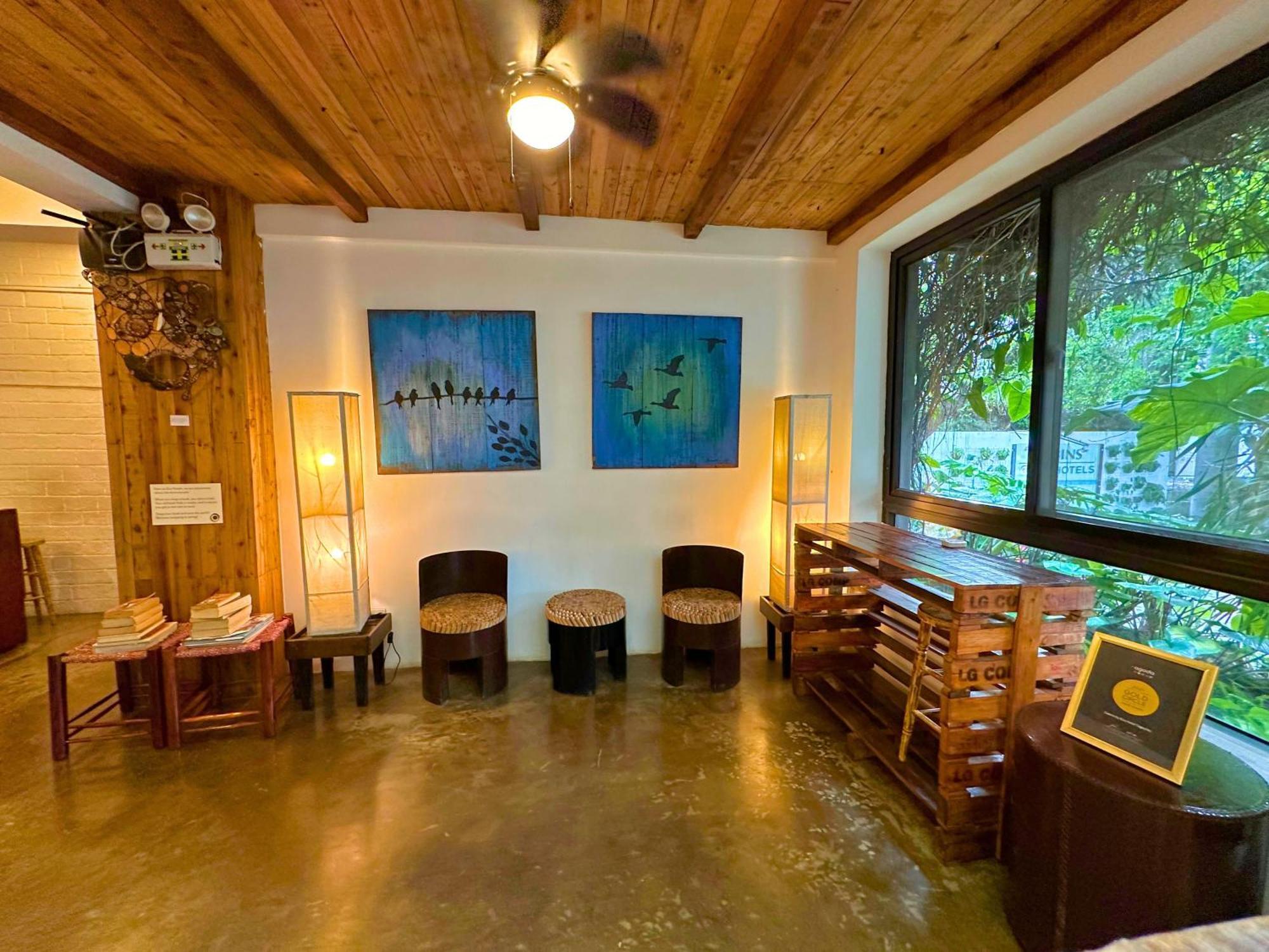 Cabins By Eco Hotels Tagaytay City Esterno foto